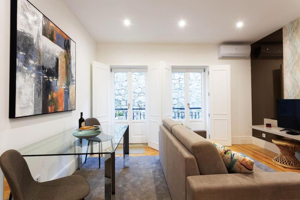 Sweet Porto Downtown Loft With Balcony Apartment Bagian luar foto
