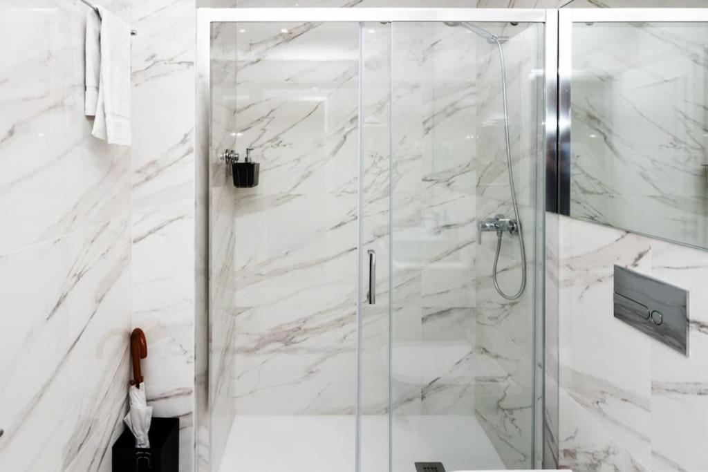 Sweet Porto Downtown Loft With Balcony Apartment Bagian luar foto